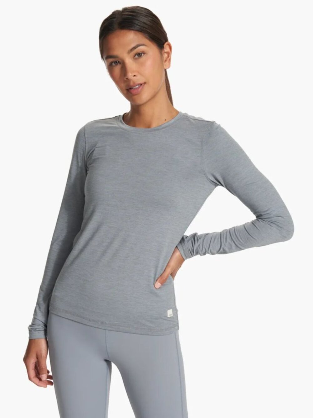 Vuori Women's Long-Sleeve Lux Crewneck Top in Flint Heather Blue-Gray Size S